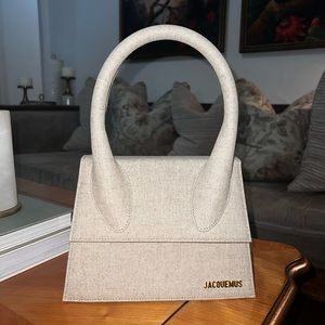 Jacquemus Le Grand Chiquito